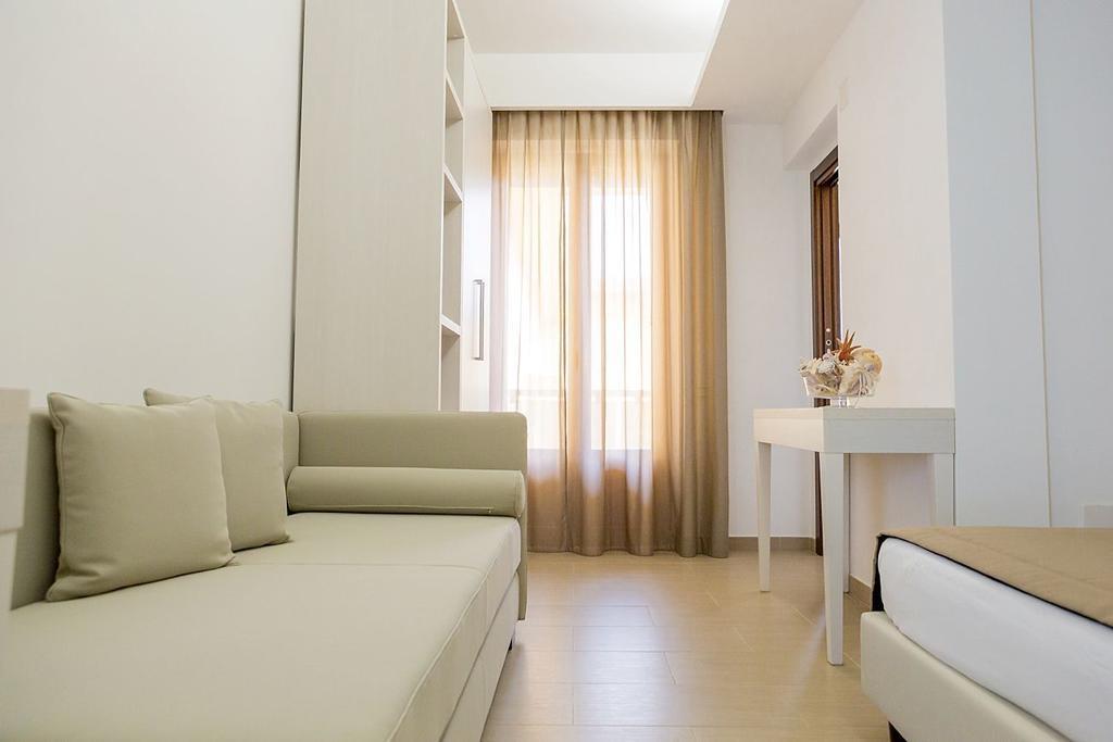 Hotel Vittoria فاستو المظهر الخارجي الصورة